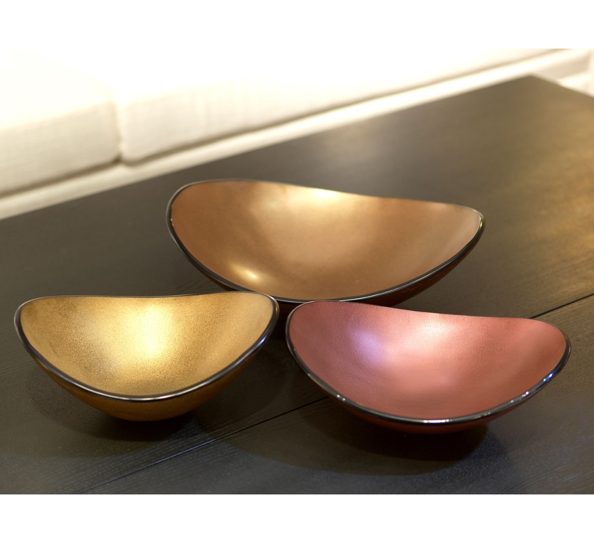 Ваза OVAL Cobre Gardeco, стоимость 146 395 руб.  Фотография 3